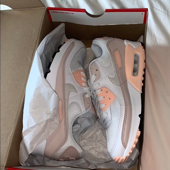 BRAND NEW Nike Air Max!!! - Picture 4 of 4